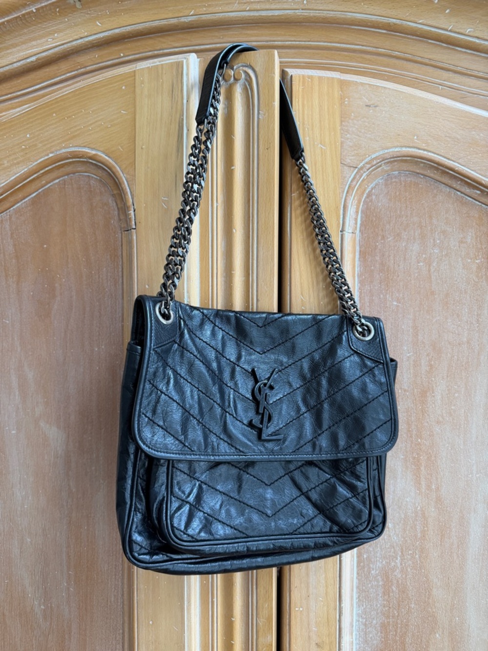 Saint Laurent Black Quilted Chevron Leather Chain Shoulder Bag